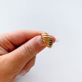 twist signet ring